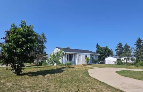 6 E Jackpine, Gwinn, MI 49841