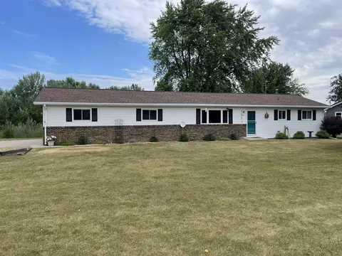 536 W Hotchkiss Rd, Auburn, MI 48611