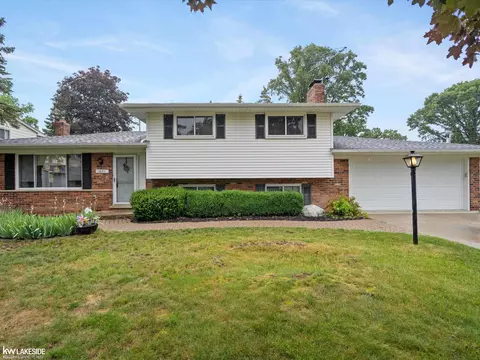 16311 Festian, Clinton Township, MI 48035