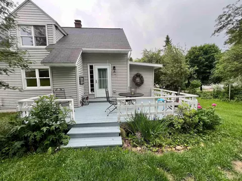 817 W Ross, Iron River, MI 49935