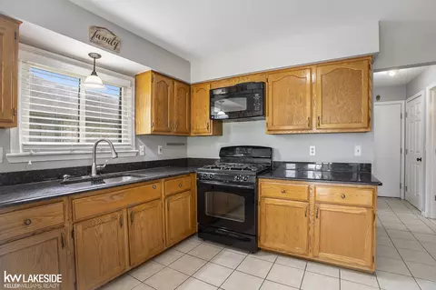 53743 Springhill Meadows Dr, Macomb, MI 48042 photo 10