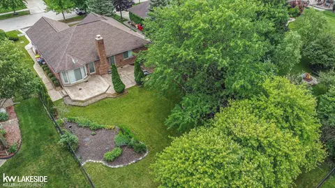 53743 Springhill Meadows Dr, Macomb, MI 48042 photo 4