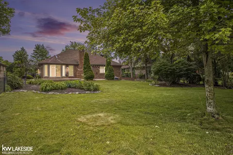 53743 Springhill Meadows Dr, Macomb, MI 48042 photo 3