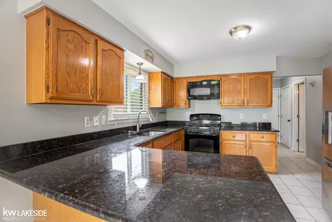 53743 Springhill Meadows Dr, Macomb, MI 48042 photo 11