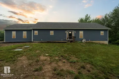 985 Shelmar, Ortonville, MI 48462