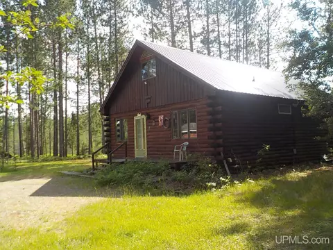 311 Us141, Crystal Falls, MI 49920