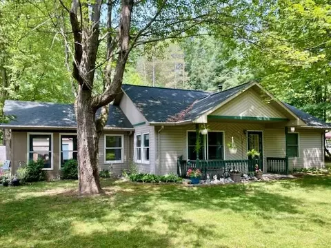 4135 Navajo, Gladwin, MI 48624 photo 2