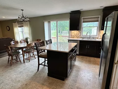 800 Huron St, Tecumseh, MI 49286 photo 6