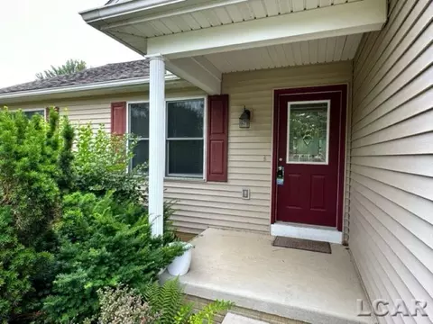 800 Huron St, Tecumseh, MI 49286 photo 2