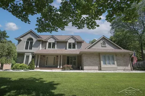 2106 Dilloway, Midland, MI 48640