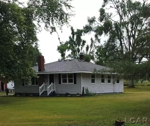 9355 Lee Rd, Jackson, MI 49201
