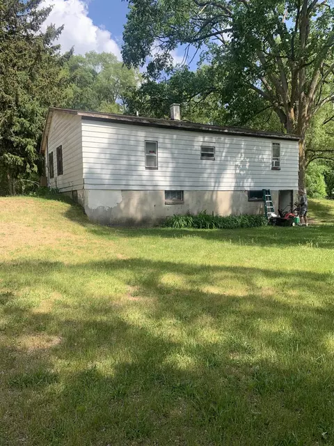 201 N Spg, Gladwin, MI 48624 photo 2