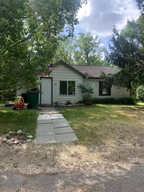 201 N Spg, Gladwin, MI 48624