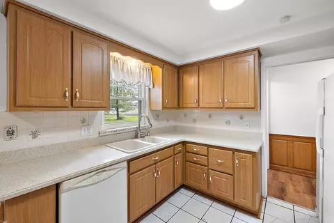 11438 Edgeton, Warren, MI 48093 photo 12