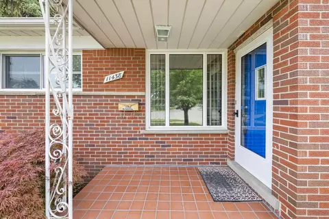 11438 Edgeton, Warren, MI 48093 photo 5