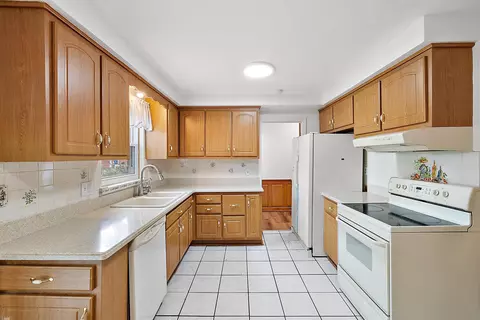 11438 Edgeton, Warren, MI 48093 photo 11
