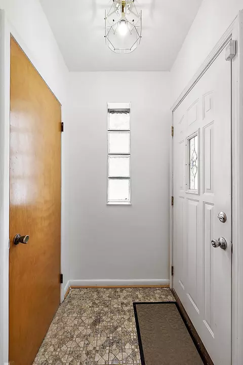 11438 Edgeton, Warren, MI 48093 photo 6