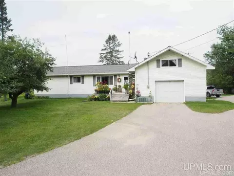 N17293 Co Rd 579, Hermansville, MI 49847