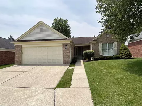18726 W Woods, Clinton Township, MI 48036