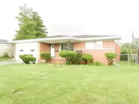 30216 Autumn Ln, Warren, MI 48088