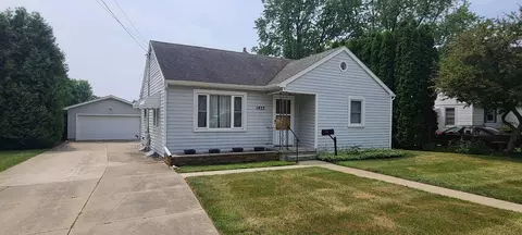 1423 W King, Owosso, MI 48867