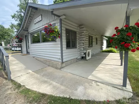 w17162 Main Street, Curtis, MI 49820