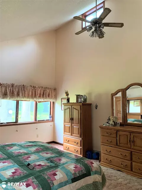 12469 Bell Rd, Burt, MI 48417 photo 10