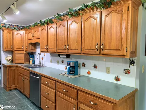 12469 Bell Rd, Burt, MI 48417 photo 5