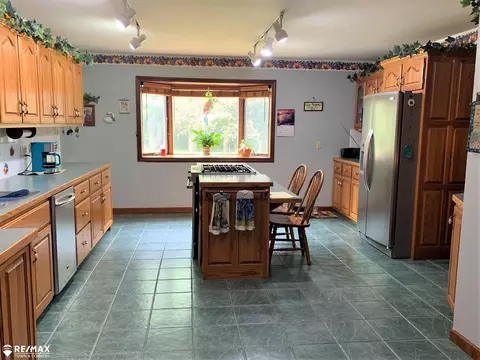 12469 Bell Rd, Burt, MI 48417 photo 3
