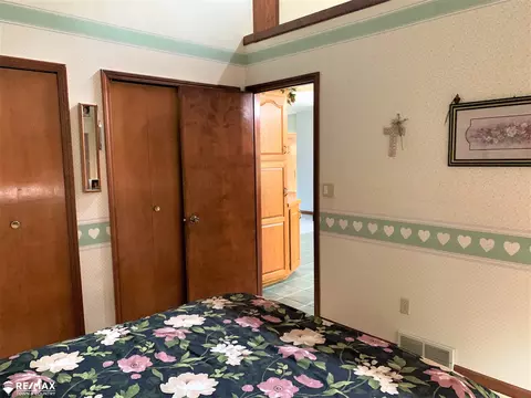 12469 Bell Rd, Burt, MI 48417 photo 16
