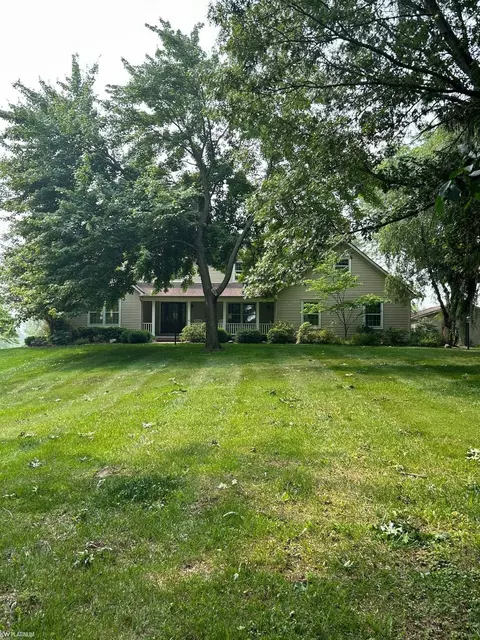 8085 Schneider, Manchester, MI 48158