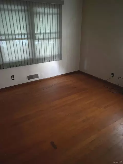 773 Harkness, Adrian, MI 49221 photo 21