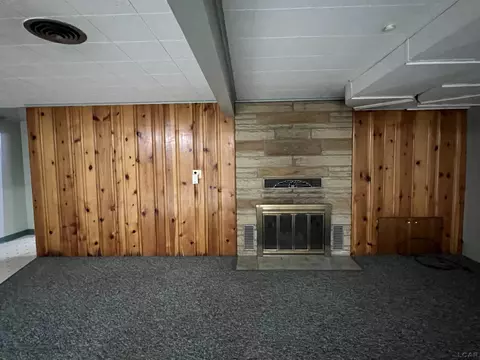 773 Harkness, Adrian, MI 49221 photo 26