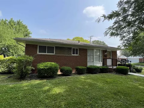 18285 Breezeway, Fraser, MI 48026