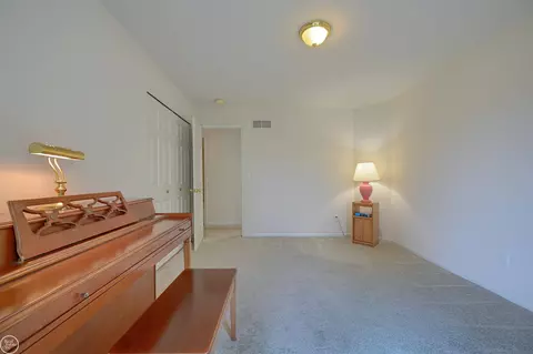 48813 Jefferson, Macomb, MI 48044 photo 25