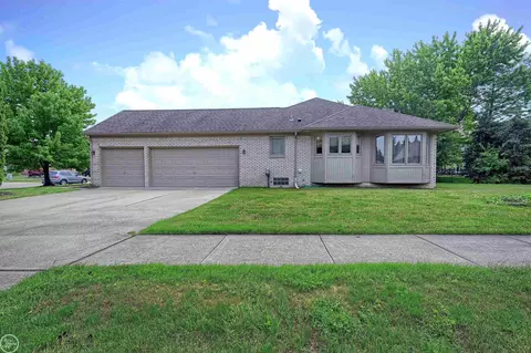 48813 Jefferson, Macomb, MI 48044 photo 3