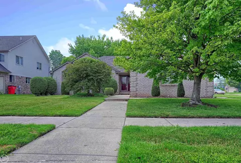 48813 Jefferson, Macomb, MI 48044