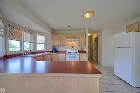 48813 Jefferson, Macomb, MI 48044 photo 12
