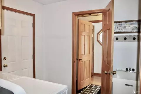 1081 Cumberland, Temperance, MI 48182 photo 19