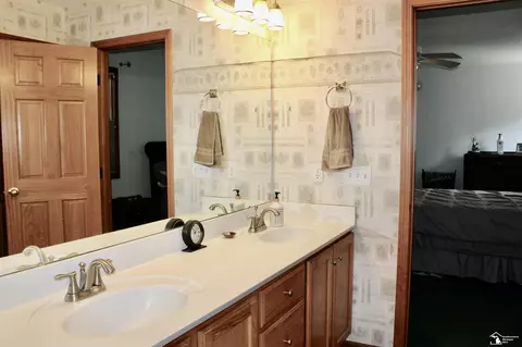 1081 Cumberland, Temperance, MI 48182 photo 30