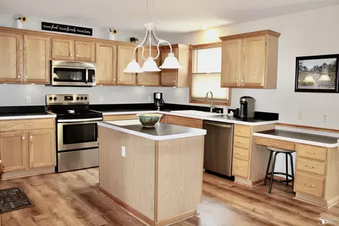 1081 Cumberland, Temperance, MI 48182 photo 13