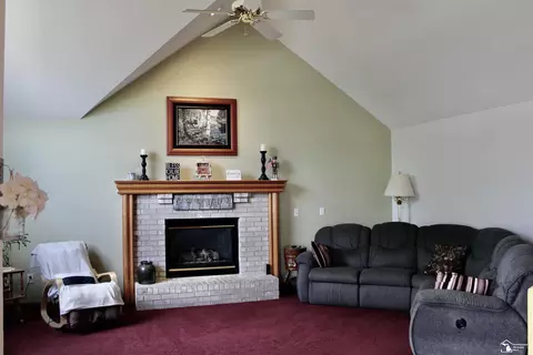 1081 Cumberland, Temperance, MI 48182 photo 4