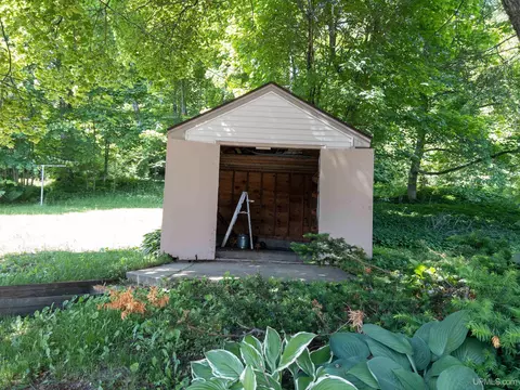 905 W Superior, Munising, MI 49862 photo 16