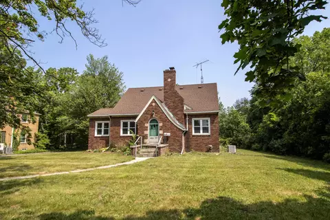 523 E Vienna, Clio, MI 48420 photo 2