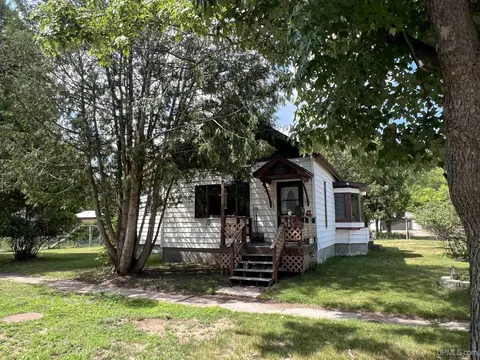 213 13th, Norway, MI 49870