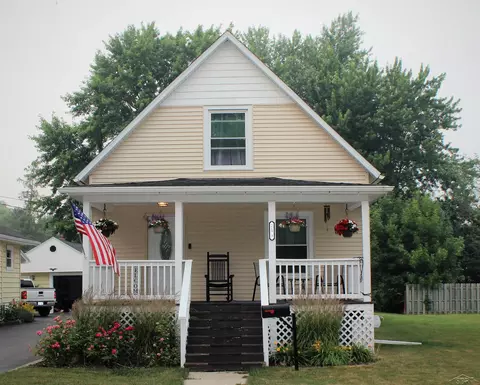 2173 2nd St, Bay City, MI 48708