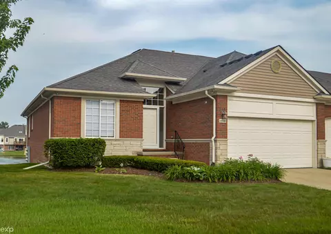 49160 Village Pointe, Utica, MI 48315