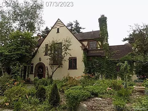 591 W Hildale, Highland Park, MI 48203