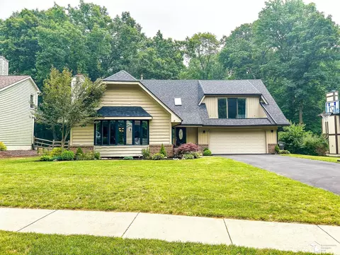 7210 Twin Cyn, Lambertville, MI 48144