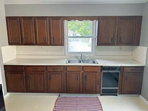 255 E Maple, Montrose, MI 48457 photo 11